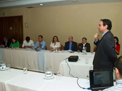 La Alcaldía presenta a concejales avances sobre condiciones de la Nación para lograr devolución de Emcali