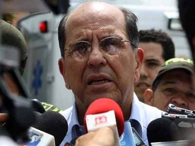 Rueda de prensa con el Alcalde de Cali por inauguración de la Oficina de Atención al Adulto Mayor