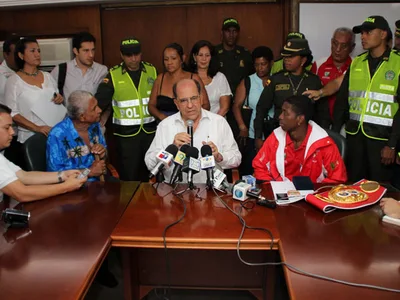 El alcalde Guerrero reconoce el tesón por salir adelante del nuevo campeón mundial de boxeo