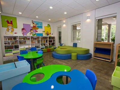 La biblioteca más antigua de Cali reabrió sus puertas al público