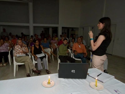La Administración escucha a la comunidad y aclara inquietudes sobre impuestos