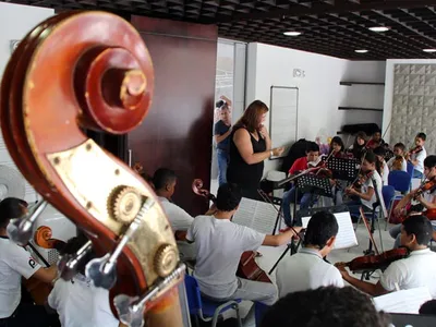 El Coro y Orquesta Desepaz les cantarán a las mujeres de Aguablanca