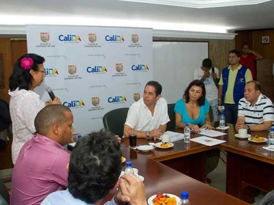 Minvivienda se comprometió con subsidios para madres comunitarias