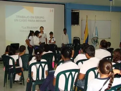 En Cali, se forman cientos de estudiantes mediadores de conflictos escolares