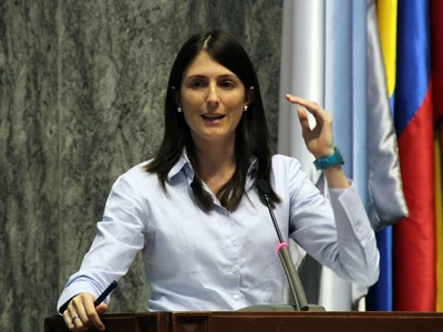 Los ciudadanos que le cumplen a Cali tienen un mes más para pagar el predial con el 10 % de descuento