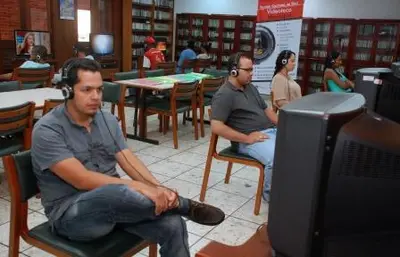La Videoteca Municipal adquirió mejores equipos para presentar al público películas en DVD y en formato VHS