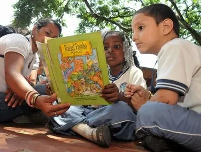 La Secretaría de Cultura celebra el Día del Libro y del Idioma