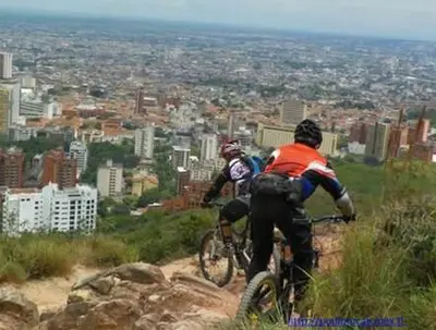 Domingo de adrenalina en la ciudad con la ‘Carrera Reto Aventura’