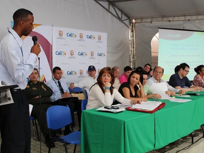 La Comuna 15 recibió al Alcalde en consejo comunitario