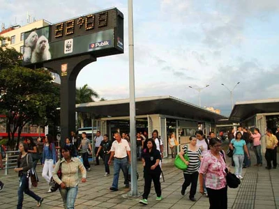 El MIO se une a la campaña de civismo ‘100 en un día’