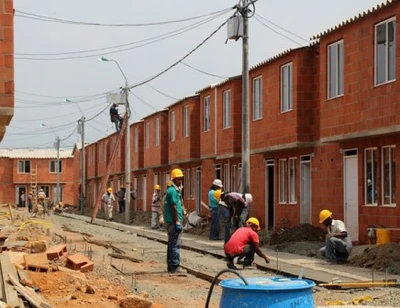 La Secretaría de Vivienda pone en marcha plan de intervención social en la Comuna 15