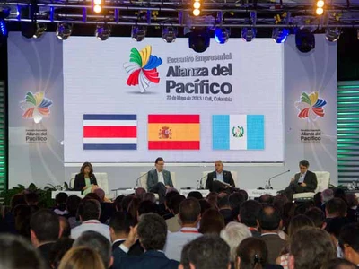 “El camino para crecer es el de dotar de prosperidad a la población”