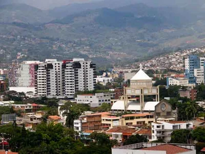 Convocatoria para aspirantes al cargo de profesional especializado en el CALI 19