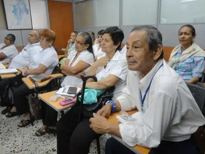 Últimos días para el cobro de subsidios dirigidos a adultos mayores