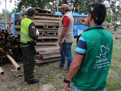 Balance por el Comparendo Ambiental en Cali: van más de 980 multas desde octubre pasado