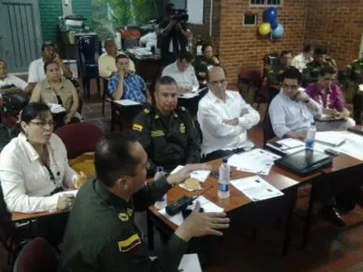 El Alcalde encabeza consejos de seguridad cercanos a la comunidad