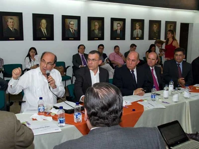 La dirigencia de la región sacará adelante los proyectos del contrato plan con la Nación