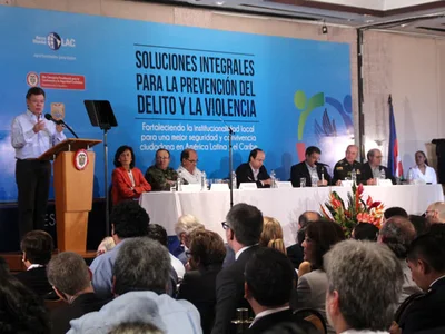 El presidente Santos anuncia 1.000 cámaras de vigilancia para Cali