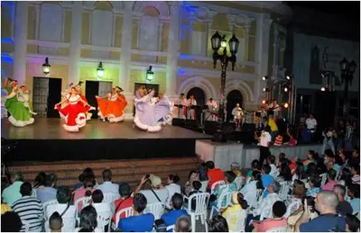 Con éxito, se  clausuró  Encuentro de Danzas Folclóricas