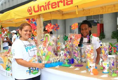 En la Plazoleta Jairo Varela, se concentró la ruta dulce de los ahijados, una bella tradición vallecaucana
