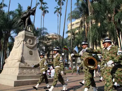 Cali está orgullosa de ser la precursora de la Independencia: el Alcalde y altas personalidades encabezaron actos de conmemoración