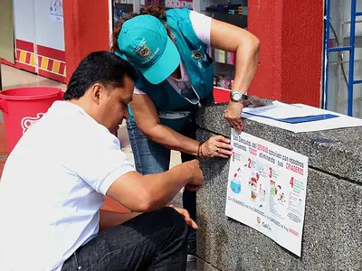 Exitosa jornada ambiental de erradicación de criaderos del dengue en siete comunas