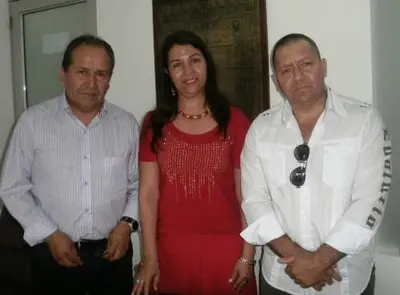 Ante la Administración Municipal: Un cubano y un peruano tomaron juramento como colombianos por adopción