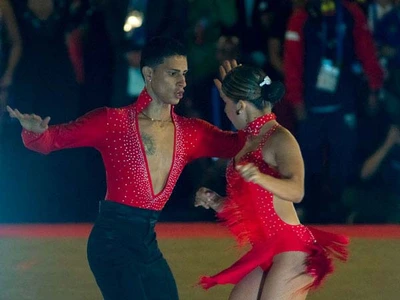 Campeones mundiales de Baile Deportivo, modalidad salsa, enseñarán esta semana en el Festival
