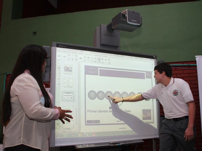 Cali está viviendo  todo un “revolcón” tecnológico y digital en las aulas de clase