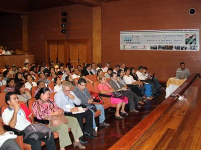 Sector educativo analiza Modernización de la Educación Media