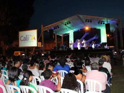 Oriente caleño vibró con el Festival de Mejores tríos
