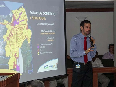 Planeación atenderá solicitud de las comunas 8, 10, 11 y 12 con relación al POT
