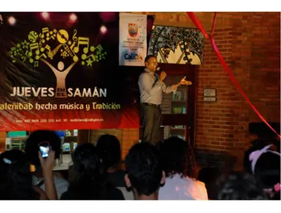 Música africana y del pacífico colombiano contagia El Samán