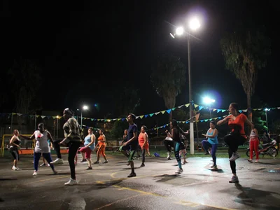 Alcaldía entrega nuevos parques en la Comuna 16