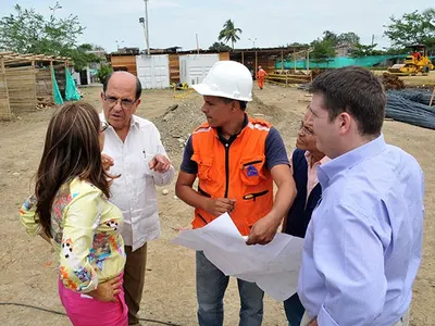 Alcaldía desarrollará proyecto en lagunas de Charco Azul y el Pondaje; Sena construirá sede
