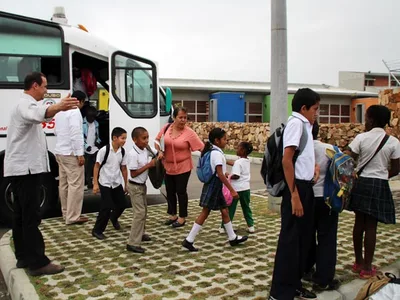 Secretaría de Educación lleva gratis a niños de Llano Verde hasta la institución Isaías Duarte Cancino