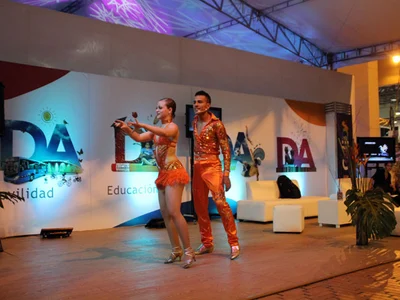 La salsa puso la nota en el primer día del Cali Exposhow
