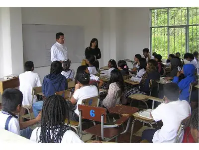 Colegio de Fundesia inaugura obras para más capacidad de estudiantes en la ladera del sur de Cali