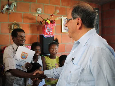 Entregan primeras 60 viviendas beneficiadas con el mínimo vital de agua gratuita, en Potrero Grande