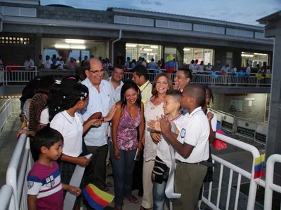 Inaugurada sede Cristo Maestro, con capacidad para 350 niños por jornada, en la Comuna 16