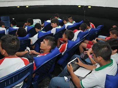 Mintic y Alcaldía de Cali acercan la Caravana Vive Digital a las Pymes