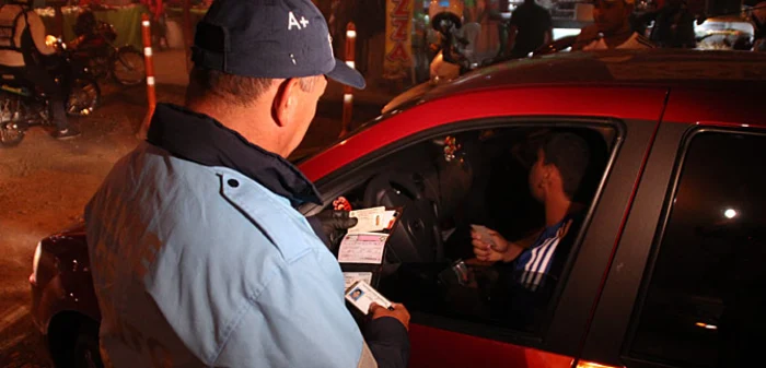 Descuento del 50 % en multas por infracciones de tránsito
