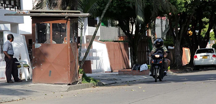 Casetas de vigilancia están reguladas dentro del mobiliario urbano