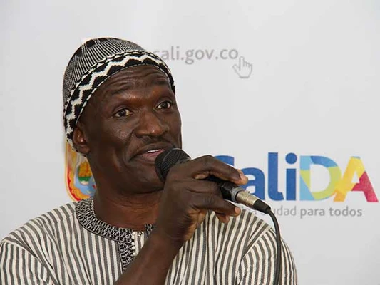 Acordes de príncipe senegalés engalanan el Petronio Álvarez