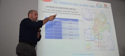 Se presentó plan de infraestructura para mejorar la movilidad en la comuna 22, en foro sobre Plan de Movilidad. 