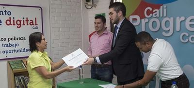27 ciudadanos se certificaron en Información Básica.