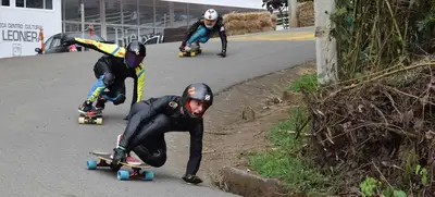 Los mejores del downhill descendieron por las montañas de   La Leonera, en el primer día de la parada