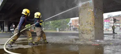 Propaganda política no permitida sigue ensuciando la ciudad