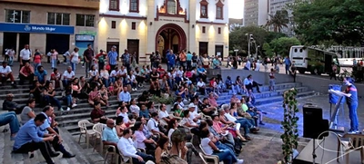 El Parque de los Poetas se llenó de versos