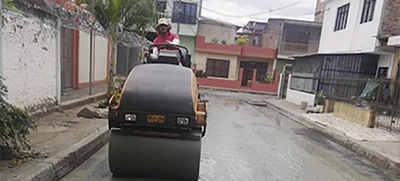 Barrios del oriente de Cali mejoran su malla vial